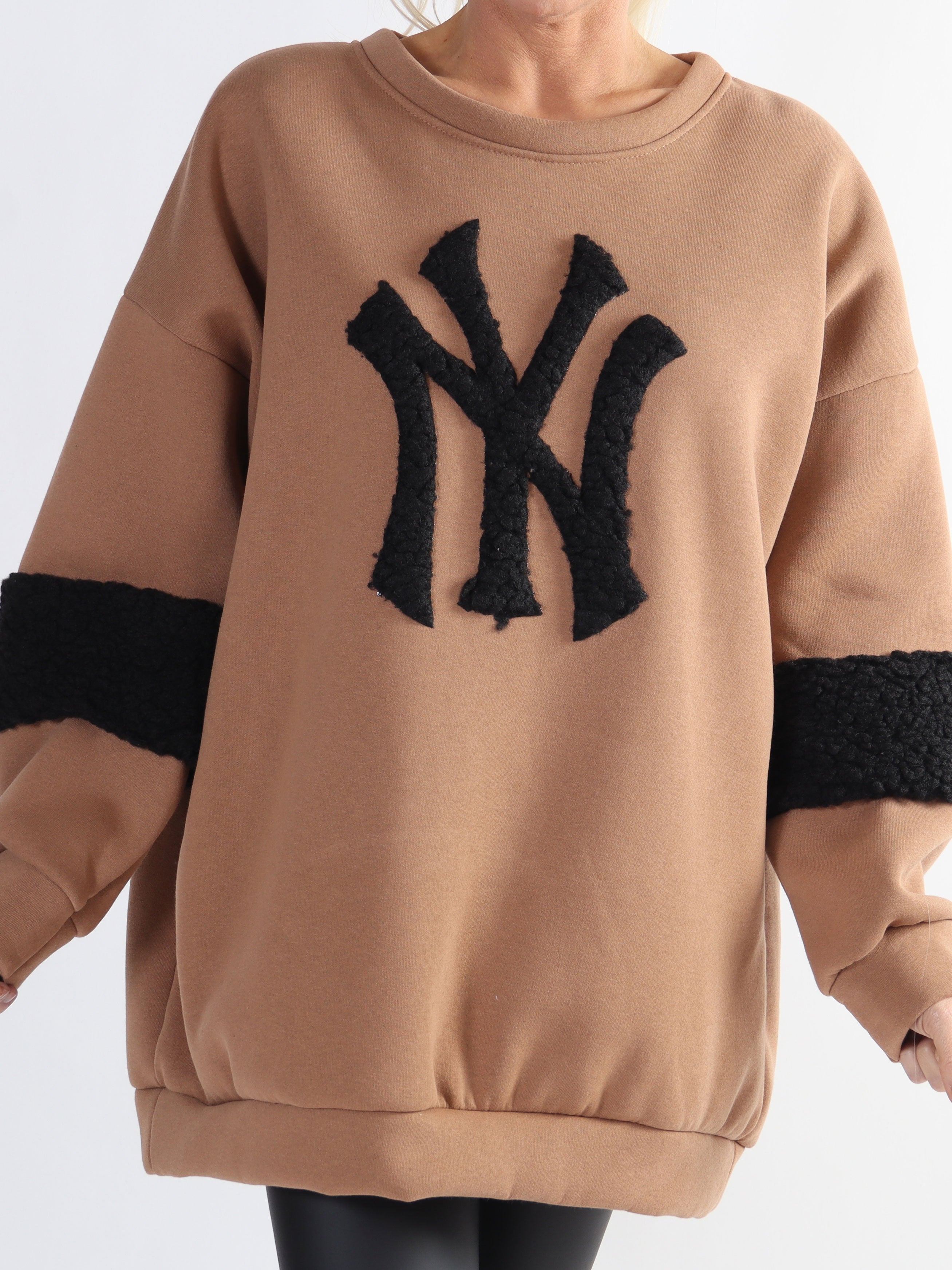 Fenya - Plus size sweatshirt detaljeret med blødt plys